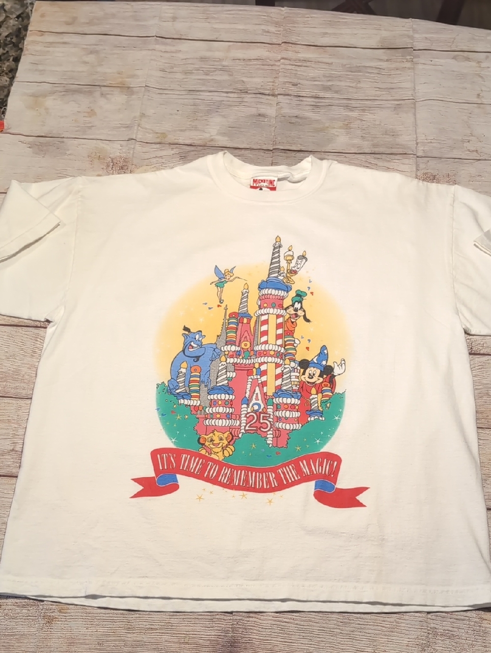 Walt Disney World Vtg 25th Anniversary White Adult L T-shirt